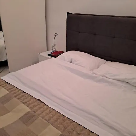Il Porto 13 E 16 公寓 阿祖罗港