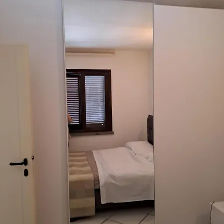 公寓 Il Porto 13 E 16 *